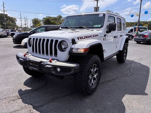 Used 2022 Jeep Wrangler Unlimited Rubicon AWD/4WD image 3
