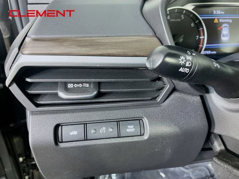 Used 2023 Nissan Altima 2.5 SV FWD image 13