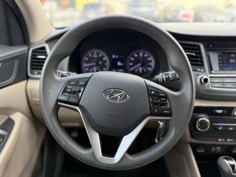 Used 2016 Hyundai Tucson SE w/ Option Group 02 FWD image 15