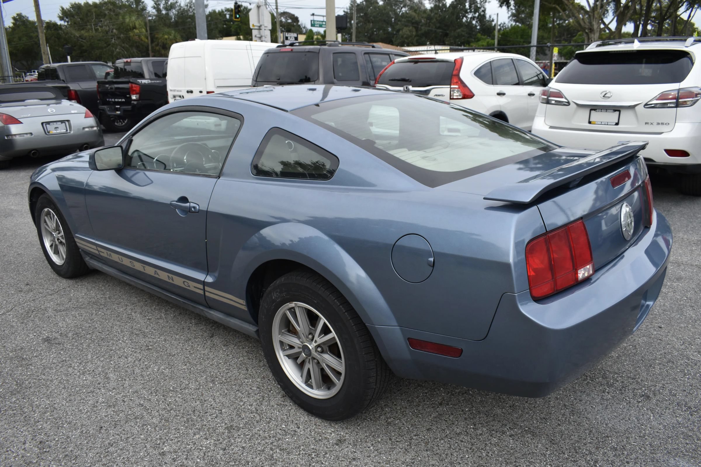 Used 2005 Ford Mustang Coupe RWD image 5