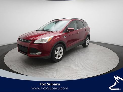 Used 2015 Ford Escape SE w/ Equipment Group 201A FWD image 1