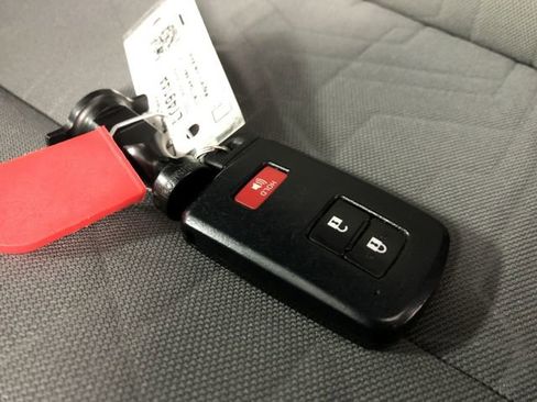 Used 2022 Toyota Tacoma TRD Sport image 29