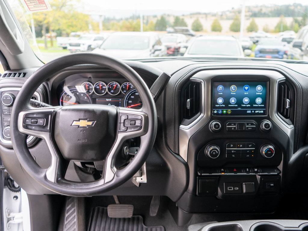 Used 2020 Chevrolet Silverado 1500 LT w/ Trailering Package AWD/4WD image 13