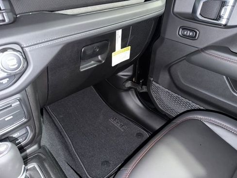 New 2026 Jeep Wrangler Unlimited Rubicon image 27