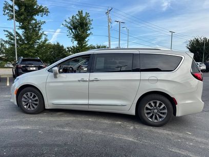 Used 2019 Chrysler Pacifica Touring-L Plus