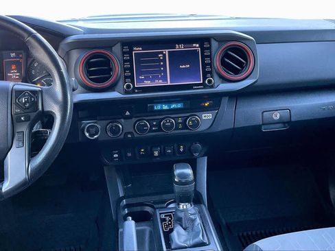 Used 2021 Toyota Tacoma TRD Sport image 6