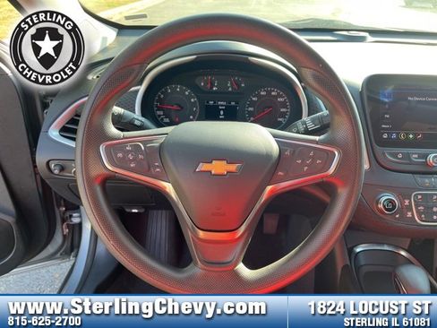 Used 2024 Chevrolet Malibu LT image 10
