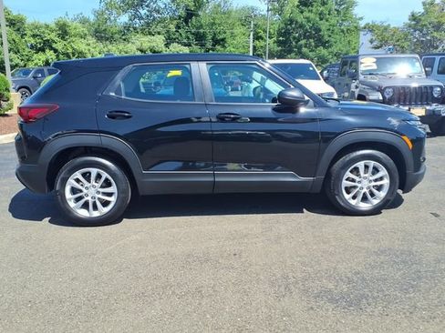 Used 2024 Chevrolet TrailBlazer LS FWD image 4