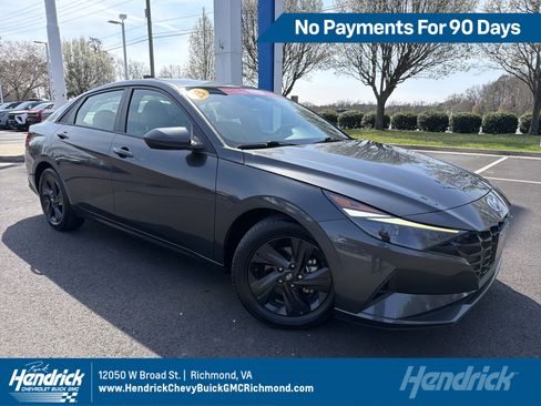 Used 2023 Hyundai Elantra SEL FWD image 1