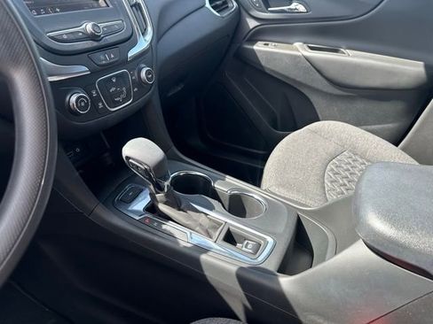 Certified 2023 Chevrolet Equinox LT AWD/4WD image 11