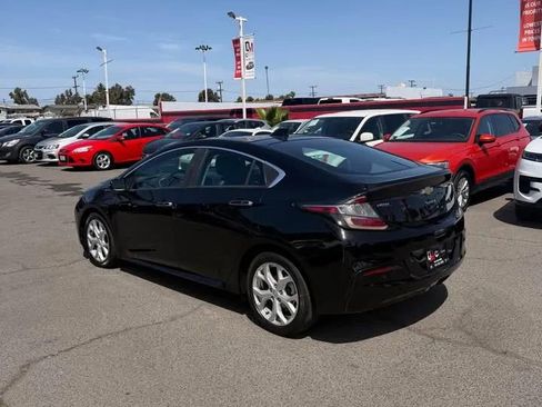 Used 2016 Chevrolet Volt Premier w/ Driver Confidence Package FWD image 5