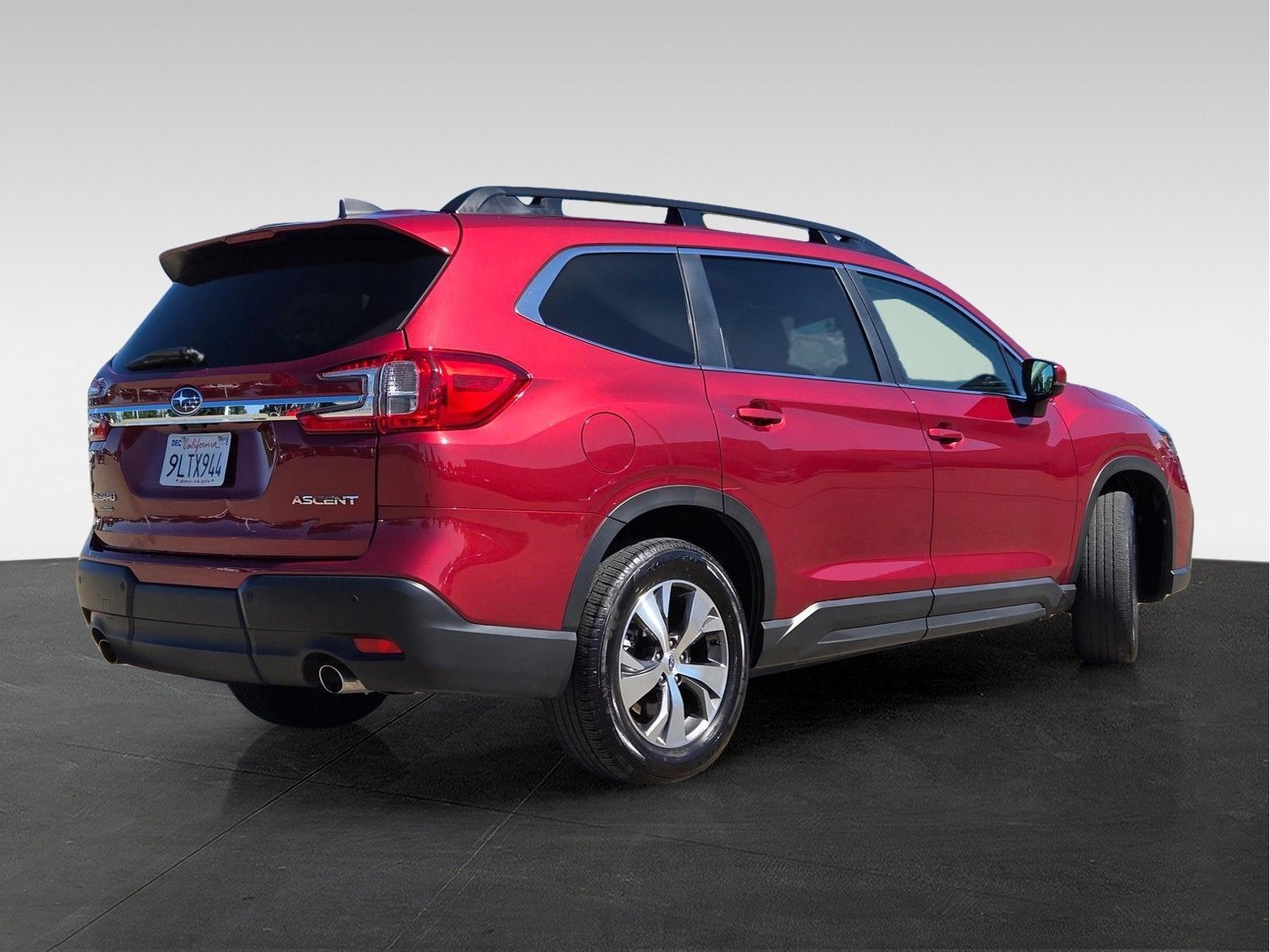 Used 2025 Subaru Ascent Premium AWD/4WD image 5