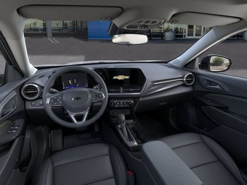 New 2026 Chevrolet Trax ACTIV w/ Sunroof Package FWD image 15