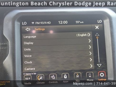 Used 2021 Jeep Wrangler Unlimited Sahara w/ Cold Weather Group image 27