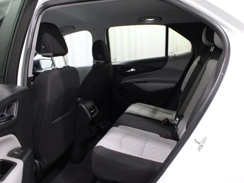 Used 2021 Chevrolet Equinox LS FWD image 20