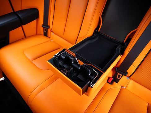 Used 2023 Rolls-Royce Cullinan AWD/4WD image 48