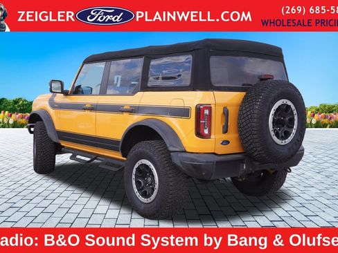 Used 2022 Ford Bronco Badlands image 3