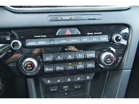 Used 2021 Kia Sportage EX w/ EX Technology Package FWD image 27