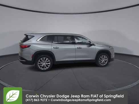 Used 2025 Buick Enclave Preferred FWD image 16