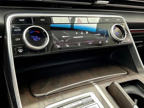 Used 2022 Genesis GV80 3.5T w/ Advanced Package 06 image 31