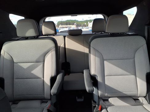 New 2026 Chevrolet Traverse LT w/ Driver Confidence Package image 9