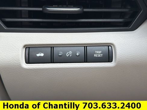 Used 2021 Nissan Altima 2.5 SV AWD/4WD image 14