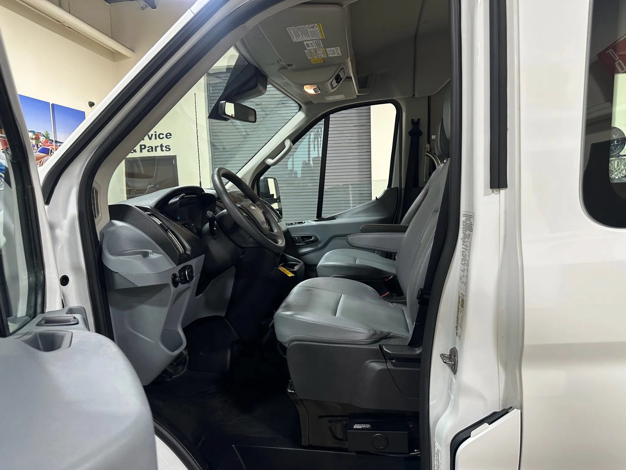 Used 2019 Ford Transit 350 XL RWD image 20