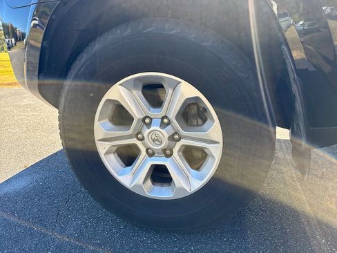 Used 2024 Toyota 4Runner SR5 image 33