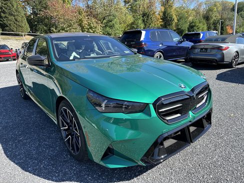 New 2026 BMW M5 w/ Carbon Package image 3