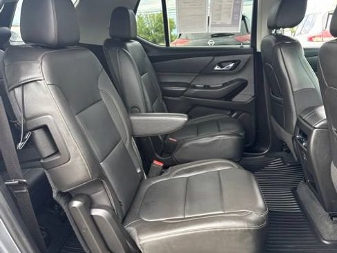 Used 2021 Chevrolet Traverse LT AWD/4WD image 18