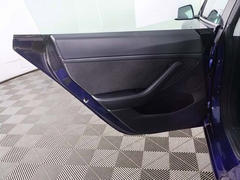 Used 2021 Tesla Model 3 Standard Range Plus image 26