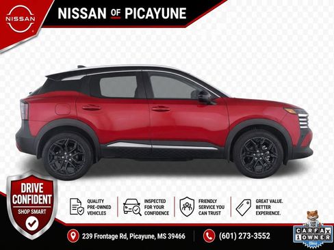 Certified 2025 Nissan Kicks SR FWD image 8