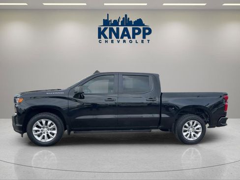 Used 2021 Chevrolet Silverado 1500 Custom image 2
