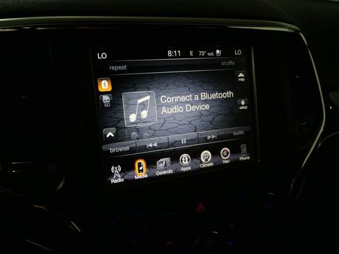 Used 2017 Jeep Grand Cherokee Trailhawk AWD/4WD image 32