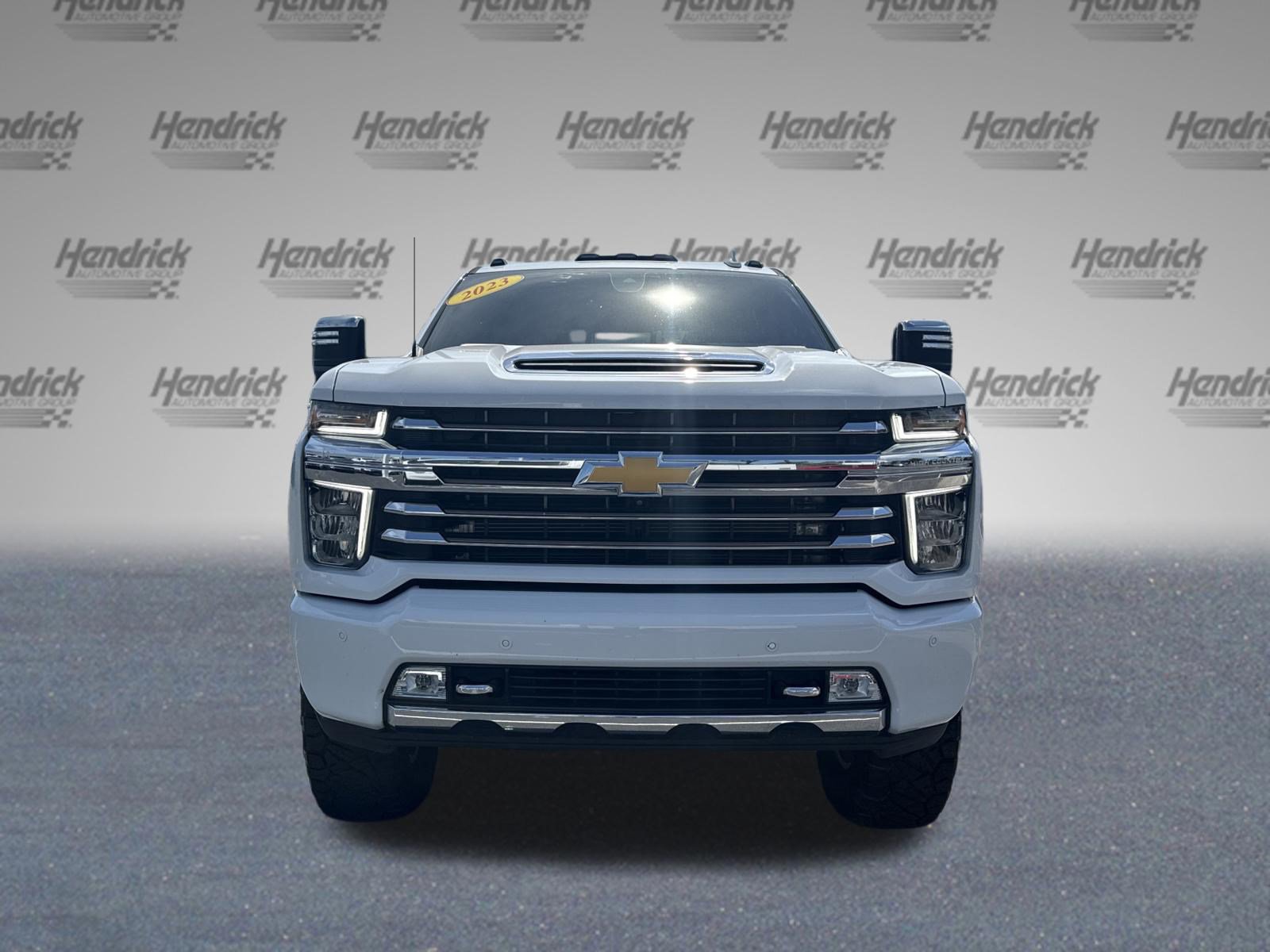 Used 2023 Chevrolet Silverado 2500 High Country w/ Technology Package AWD/4WD image 3