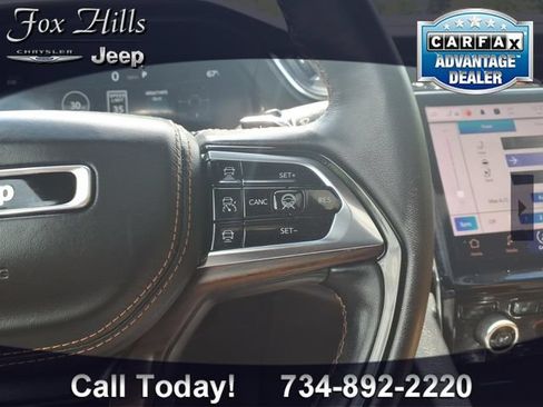 Used 2023 Jeep Grand Cherokee Summit AWD/4WD image 20
