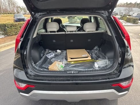 New 2026 Kia Niro EX image 6