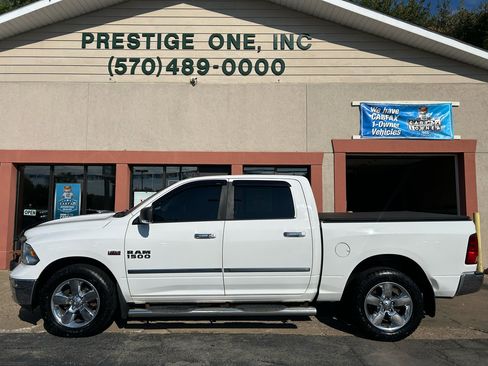 Used 2016 RAM 1500 Big Horn image 3