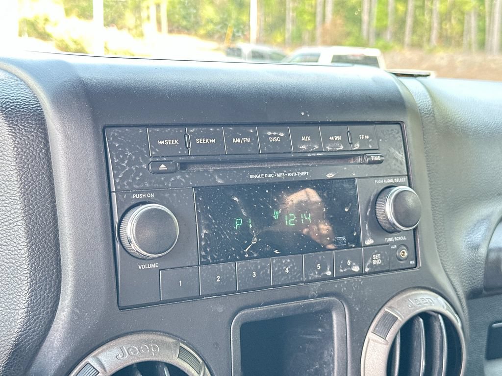 Used 2014 Jeep Wrangler Sport AWD/4WD image 12