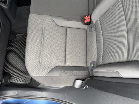 Used 2016 Volkswagen Golf S image 21