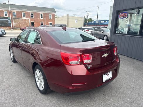 Used 2015 Chevrolet Malibu LT w/ Power Convenience Package FWD image 3