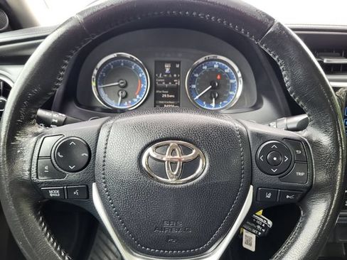 Used 2019 Toyota Corolla SE w/ Carpet Mat Package (TMS) FWD image 15
