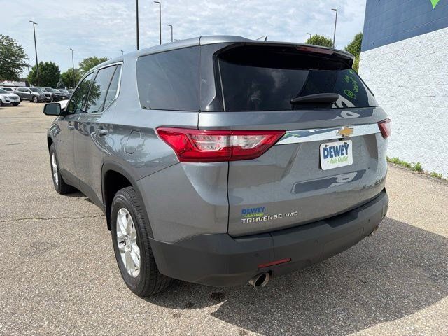 Used 2021 Chevrolet Traverse LS AWD/4WD image 3