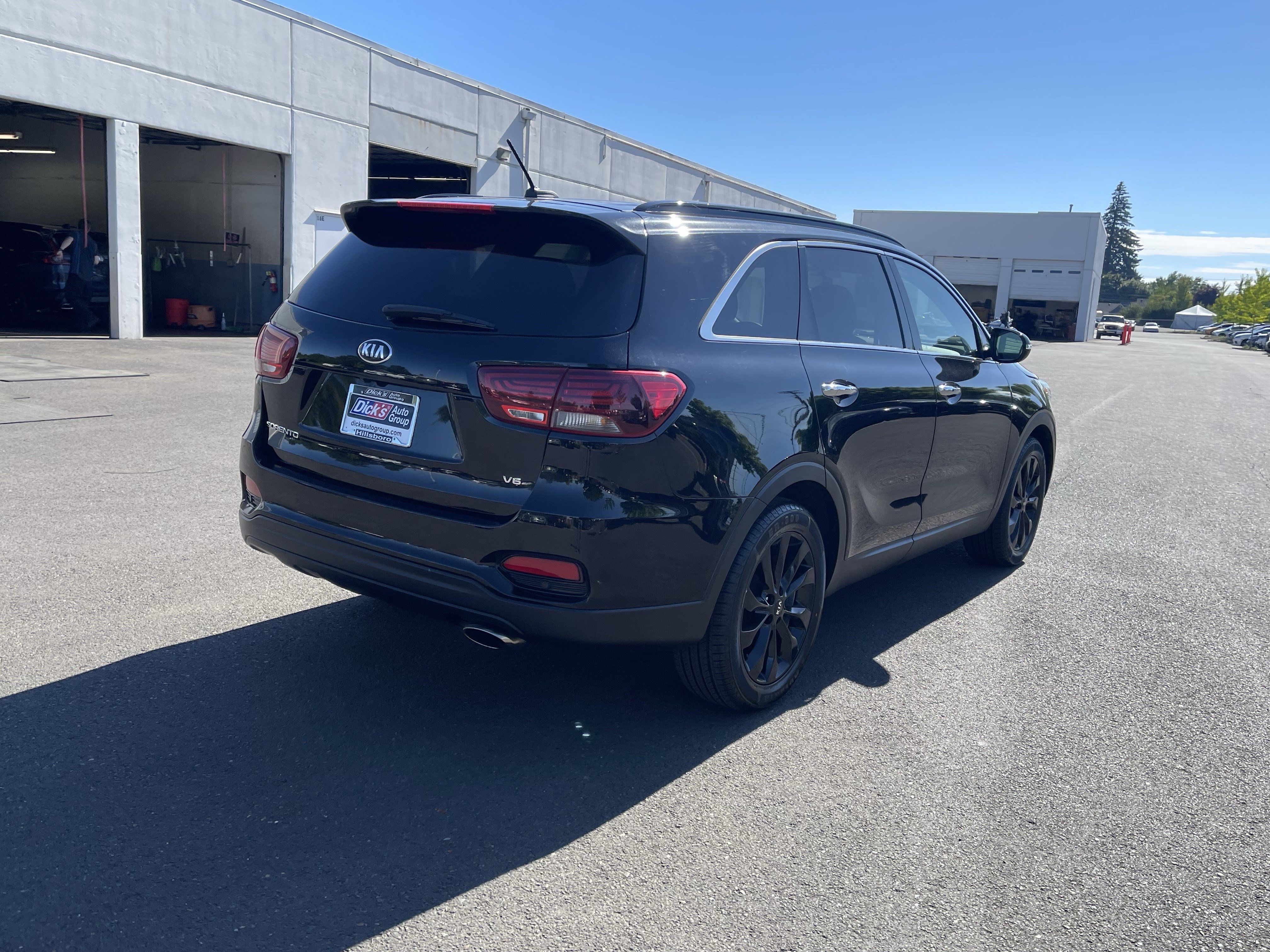 Used 2020 Kia Sorento S FWD image 5