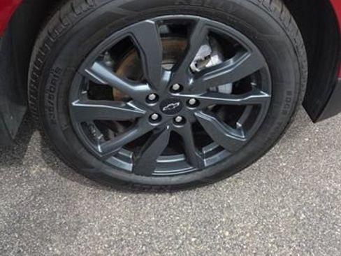 Used 2023 Chevrolet Equinox RS FWD image 5