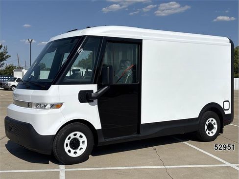 Used 2024 Chevrolet Brightdrop 400 w/ Commercial Equipment Package AWD/4WD image 1
