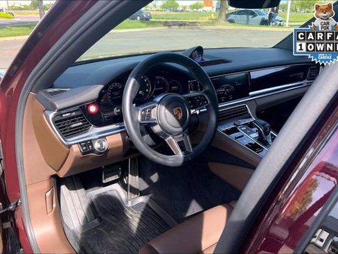 Used 2018 Porsche Panamera 4S image 14