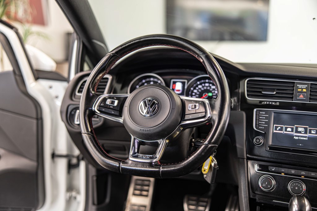 Used 2017 Volkswagen GTI S FWD image 31