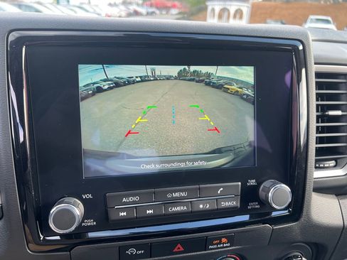 Used 2024 Nissan Frontier SV w/ Technology Package image 20