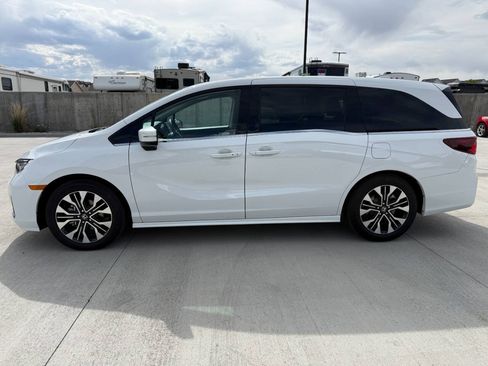 Used 2026 Honda Odyssey Elite image 6
